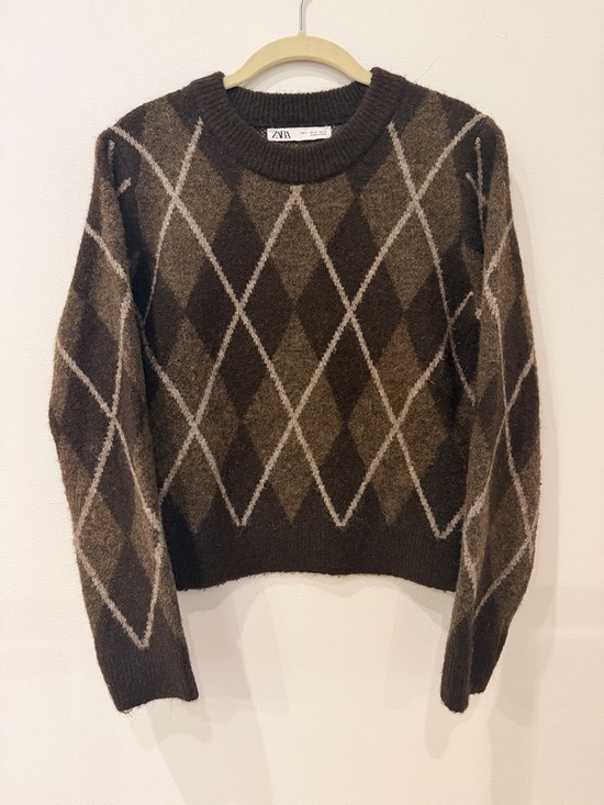 Zara Sweaters - Zara Dark Brown Argyle Crewneck Sweater with Cream Lines